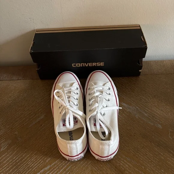 NWBox Women’s Converse Chuck Taylor Optical White All Star Sneakers Sz 6 - Picture 4 of 6